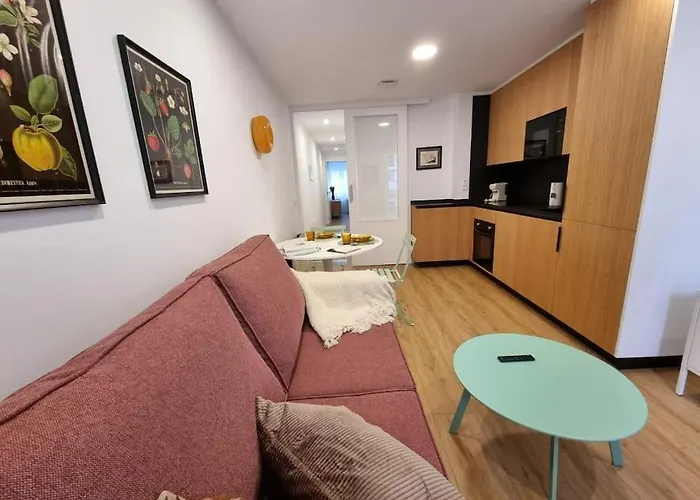 Vibescoruna O65-2 Apartment